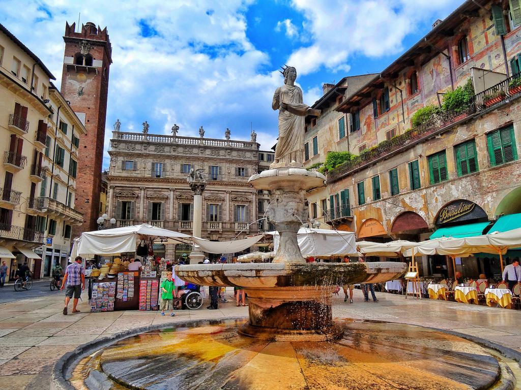 Corte Merighi Charming Rooms Verona Kültér fotó