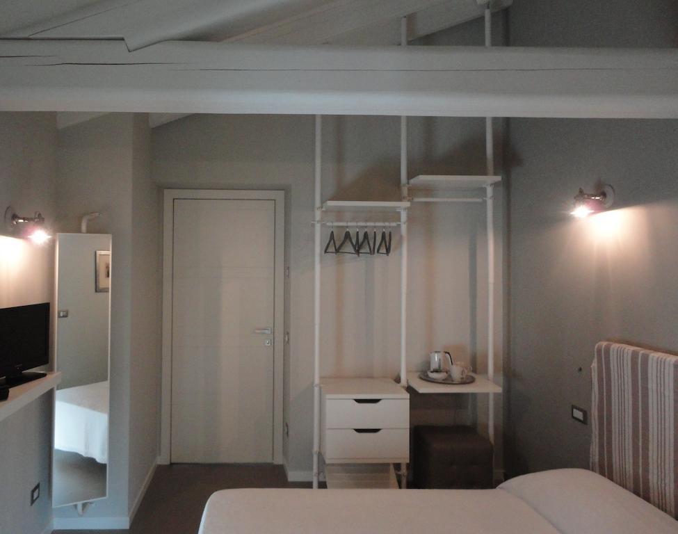 Corte Merighi Charming Rooms Verona Szoba fotó